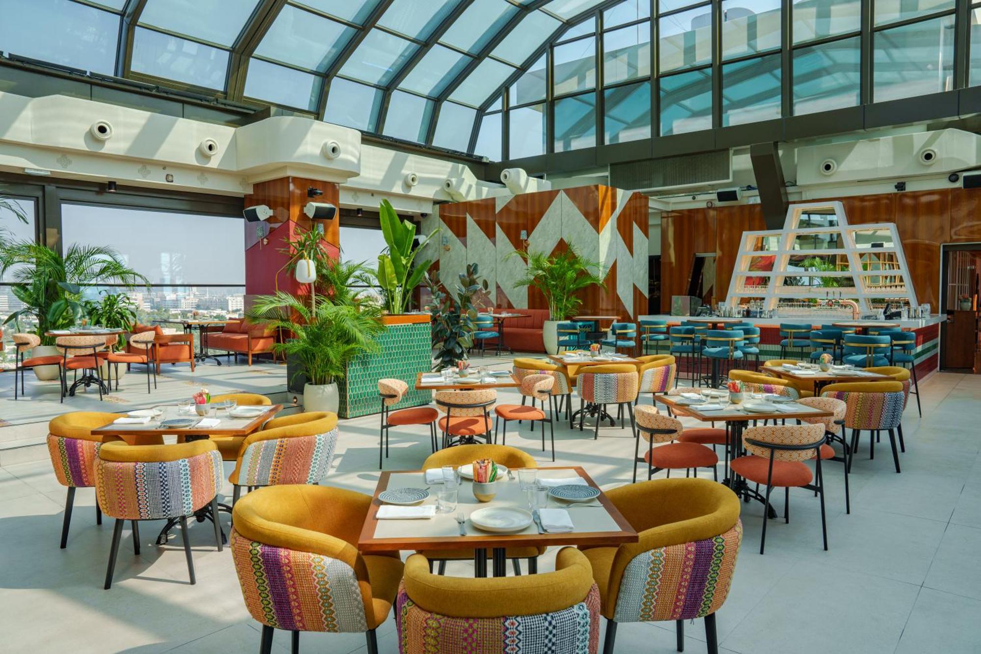 Hyatt Centric Jumeirah Dubaj Exteriér fotografie The interior of the restaurant